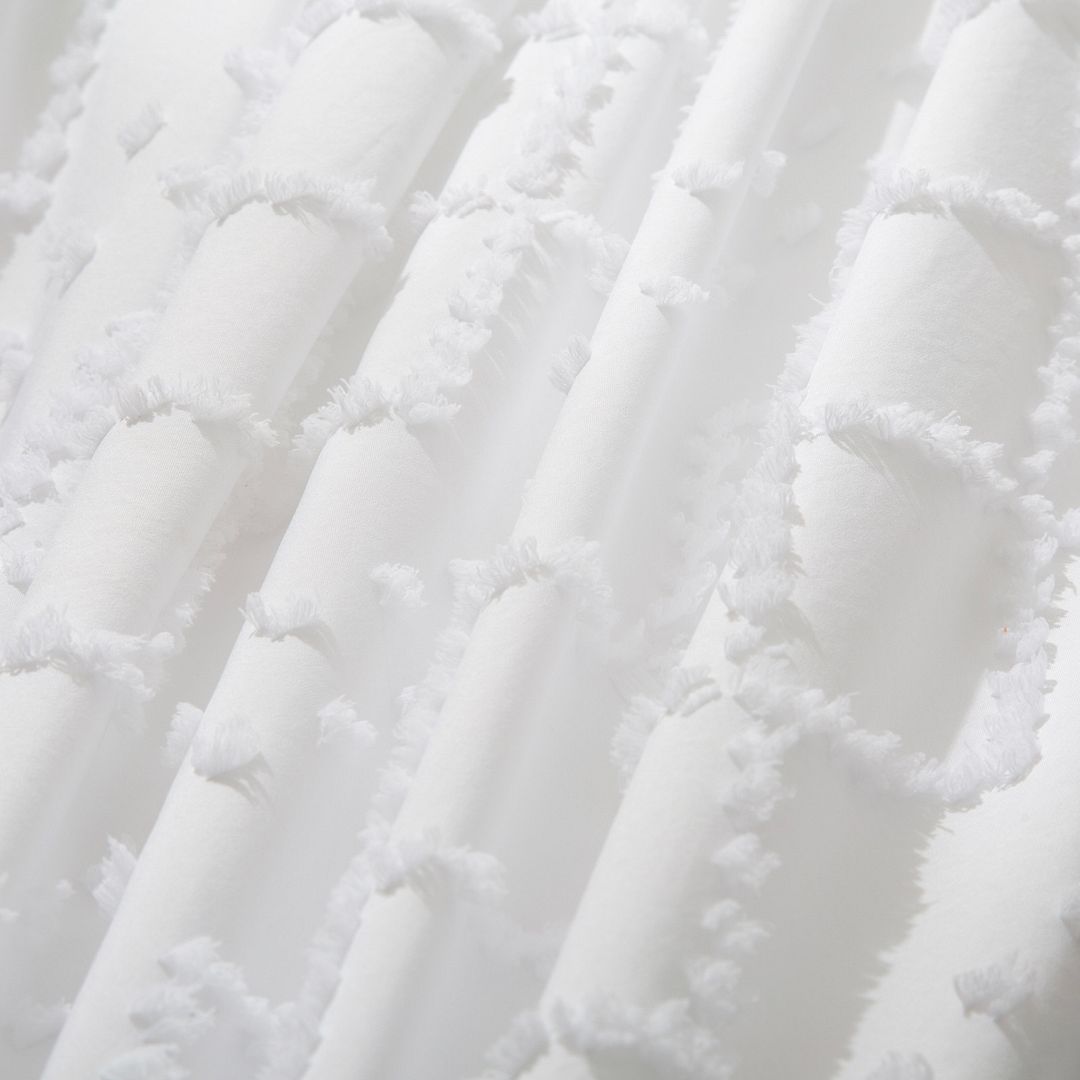 Hudson Tufted Embroidery Quilt Cover Set – White – Queen