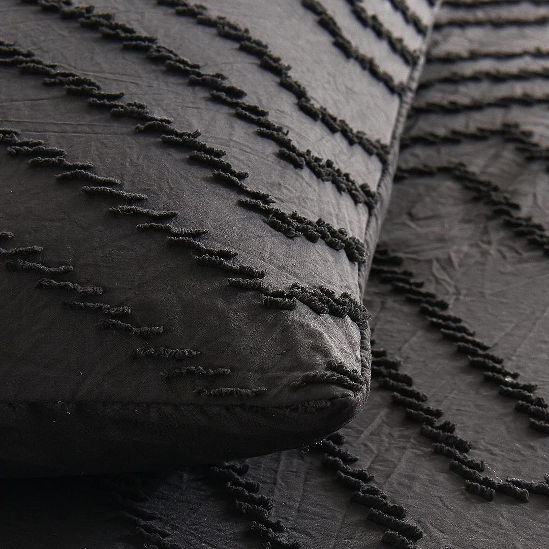 Lunara Jacquard Quilt Cover Set – Black – Queen