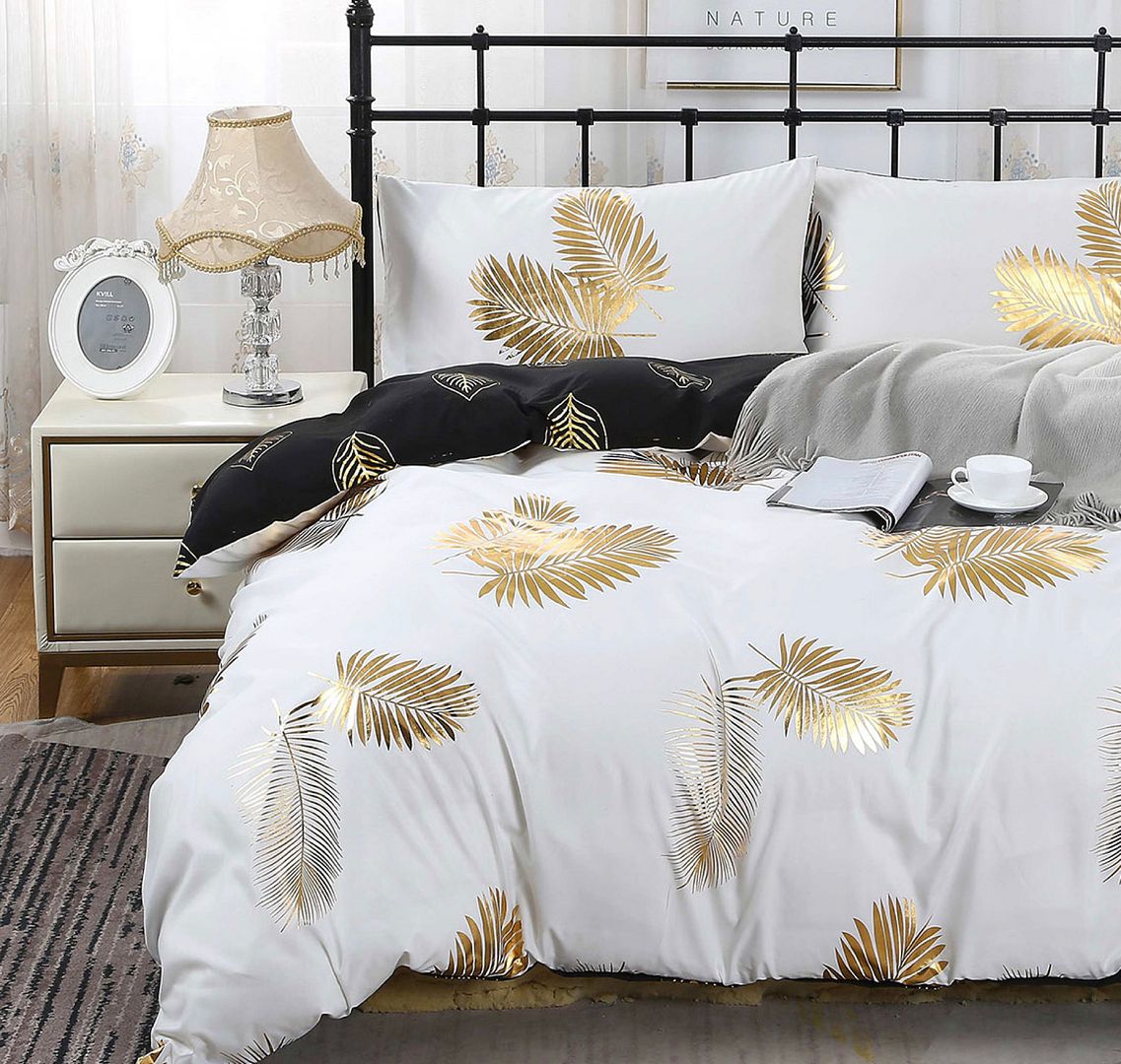 Alderon Reversible Quilt Cover Set – Green – Queen
