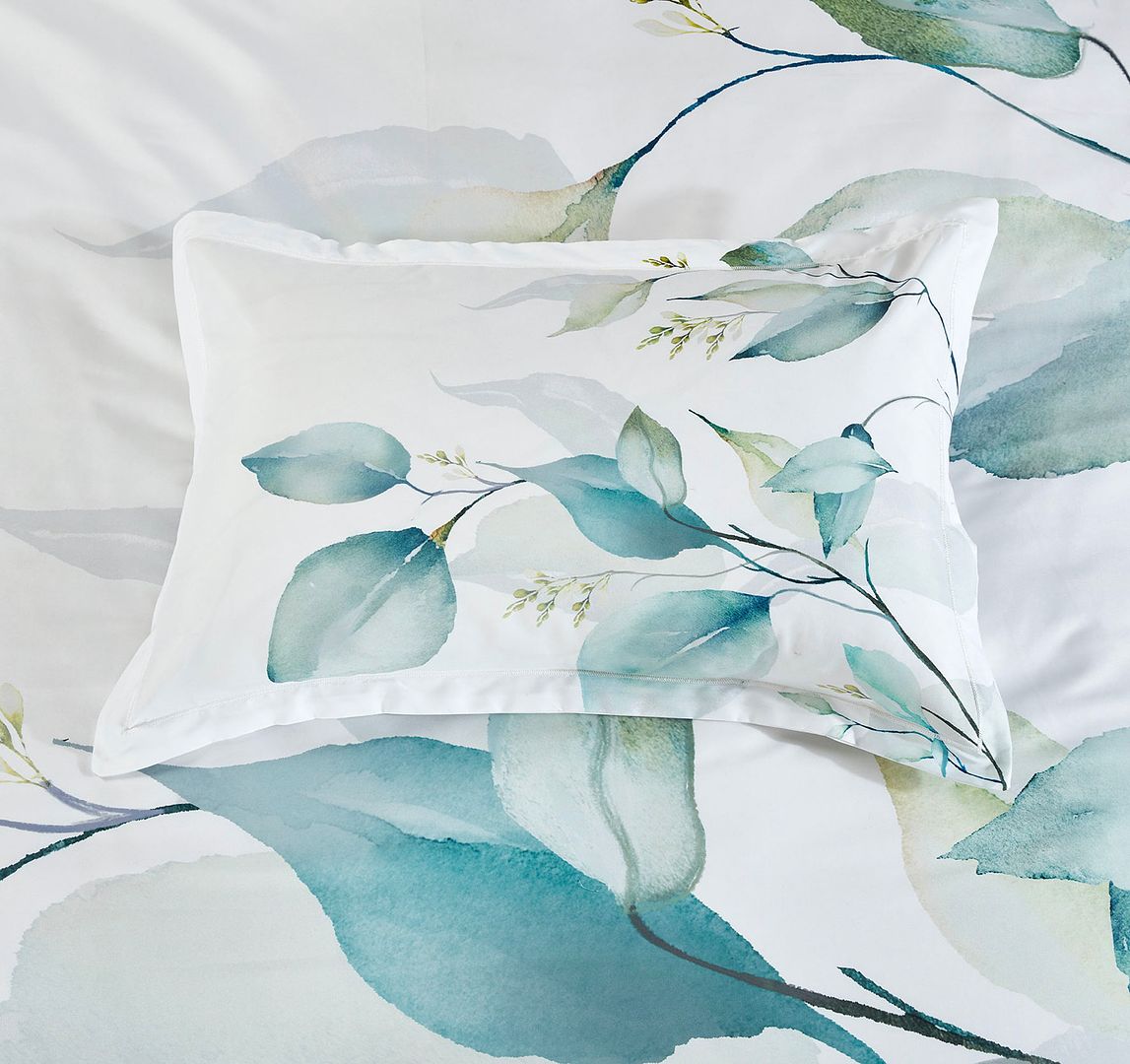 Angelis Leaves Quilt Cover Set – Multi – Queen