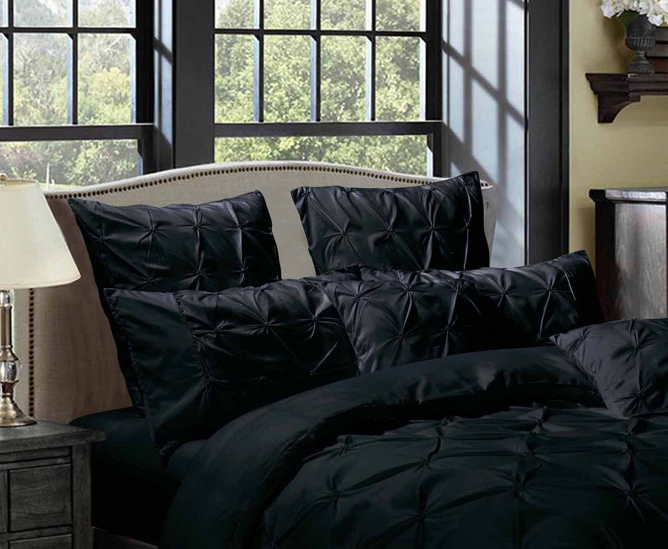 Alderon Diamond Pintuck Pillowcases – Black – Queen – Set of 2