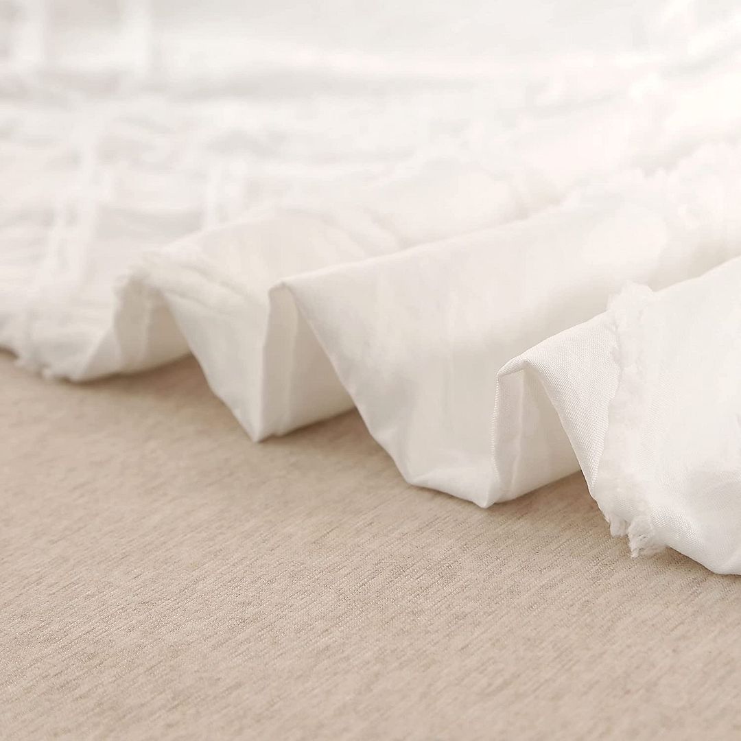 Calista Tufted Diamond Jacquard Quilt Cover / Duvet Cover Set – White – Queen